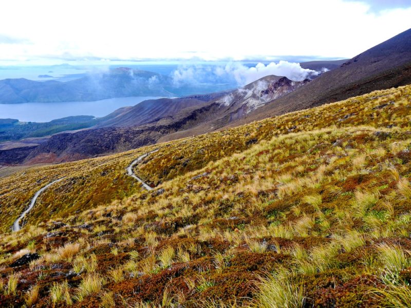 hiking the Tongariro Crossing