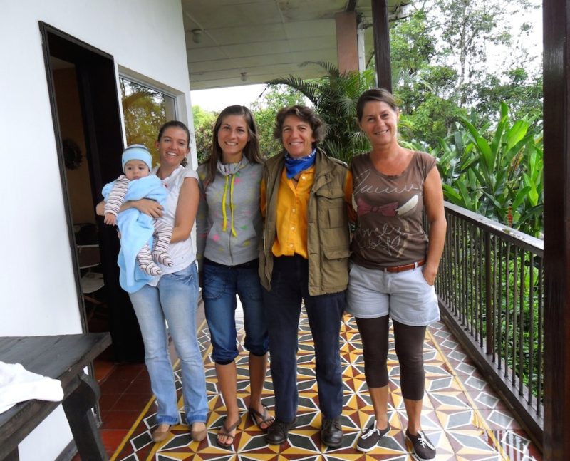 Couchsurfing to travel the world