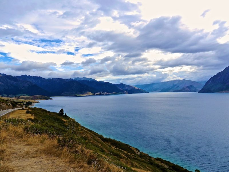 must see places in New Zealand,lake Hawea