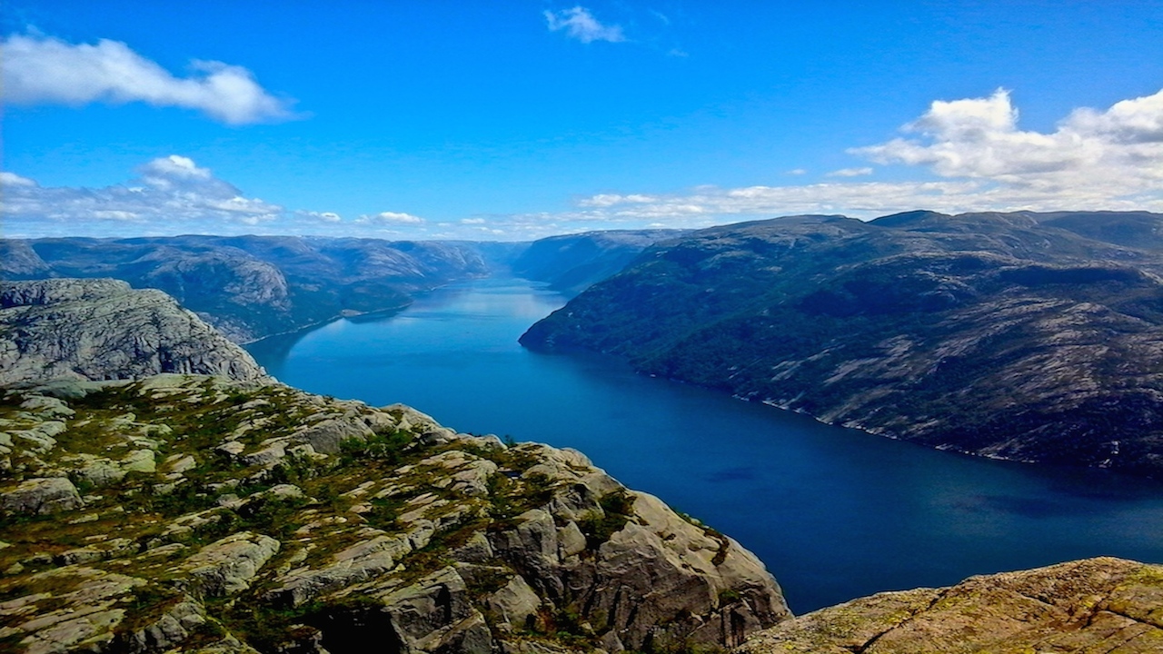 Norway                                    in 6 interesting facts and 6 photos